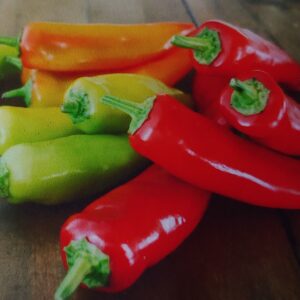10 Sweet Banana sweet pepper seeds - Beautiful, sweet, delicious !! Grown/Harvested in USA ! Heirloom !